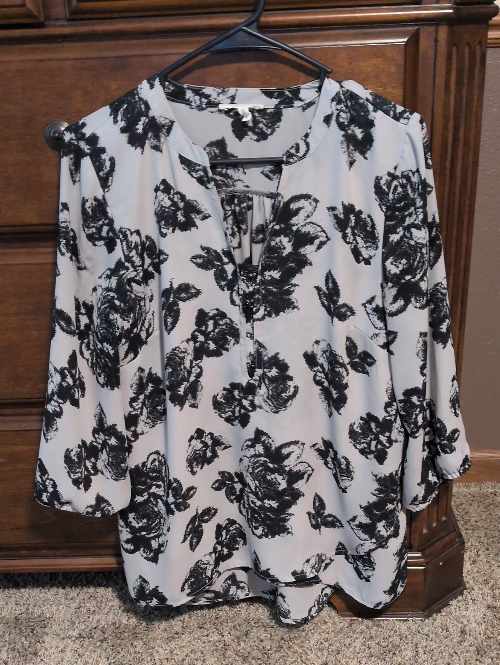 Maurices Black & White Floral Tie-Neck Blouse